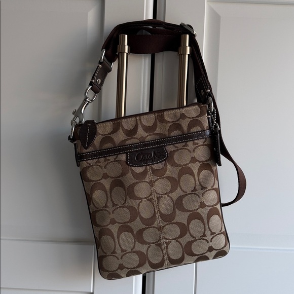 Coach Handbags - Coach Crossbody Bag